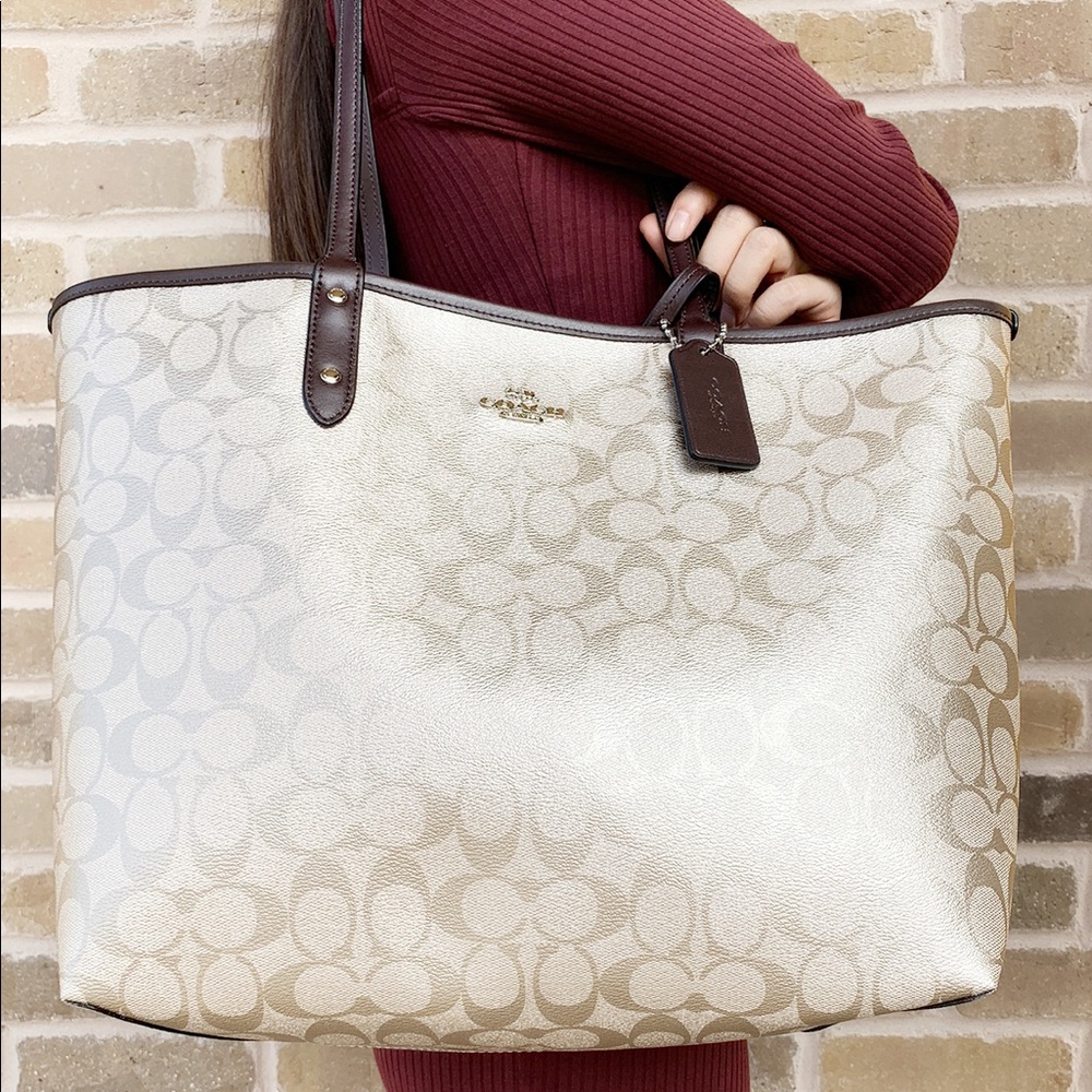 Coach reversible tote - Picture 3 of 5